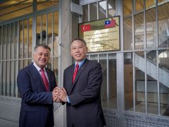 TAYVAN BÜYÜK ELÇİLİĞİ 4 ÜNİTEYİ REYHANLI BELEDİYESİNE BAĞIŞ YAPTI