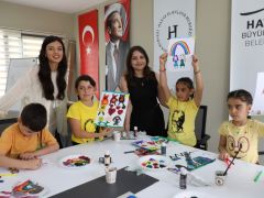 ÇOCUKLAR, HBB ÇOCUK KULÜBÜ İLE KEYİFLİ ZAMANLAR GEÇİRİYOR  HBB VE UNİCEF HATAY’DAKİ ÇOCUKLARI UNUTMADI