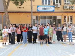 ÇOCUKLAR FİDANLARI TOPRAKLA BULUŞTURDU