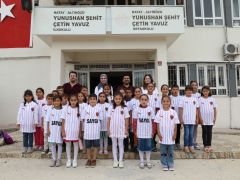 HBB VE ATAKAŞ HATAYSPORDAN ÖĞRENCİLERE MOTİVASYON  MİNİK SPORSEVERLER, FUTBOLCULARLA SEREMONİYE KATILDI