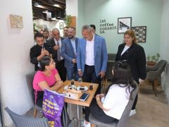 BAŞKAN ÖNTÜRK, SAMANDAĞ’DA ESNAF VE GENÇLERLE BULUŞTU  ÖNTÜRK’TEN BURS MÜJDESİ