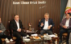 BAŞKAN ÖNTÜRK İSKENDERUN’DA GAZETECİLERLE BULUŞTU