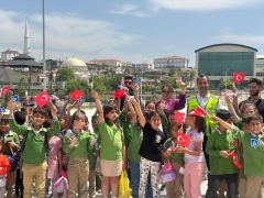 HBB, TRAFİK HAFTASINDA ÇOCUKLARIN YÜZÜNÜ GÜLDÜRDÜ