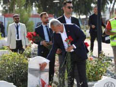 BAŞKAN ÖNTÜRK’TEN ŞEHİTLİKLERE ZİYARET  