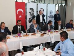BAŞKAN ÖNTÜRK YAYLADAĞILI MUHTARLARLA BULUŞTU