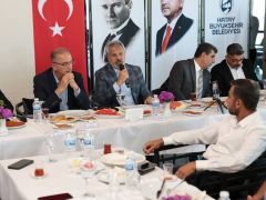 BAŞKAN ÖNTÜRK ANTAKYA MUHTARLARIYLA BULUŞTU