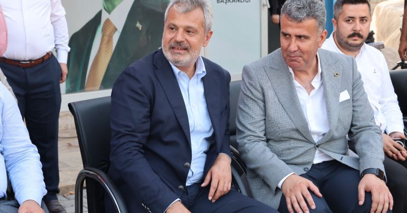BAŞKAN ÖNTÜRK PAYAS’TA SİYASİ PARTİLERİ ZİYARET ETTİ