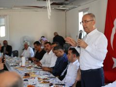 BAŞKAN YAPAR, DİKMECE MAHALLESİ’NDE MUHTARLARLA BİR ARAYA GELDİ