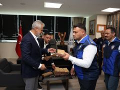 BAŞKAN ÖNTÜRK, HBB ZABITASINI AĞIRLADI