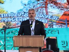 ALTINÖZÜ 9. ZEYTİN FESTİVALİ, RENKLİ VE ZENGİN ETKİNLİKLERLE GERÇEKLEŞTİ