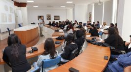 AİLE ÜNİVERSİTESİ İLK MEZUNLARINI VERDİ