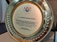 HATAYLI GAZETECİ HÜSEYİN ZORKUN’A “YILIN BAŞARILI GAZETECİSİ” ÖDÜLÜ