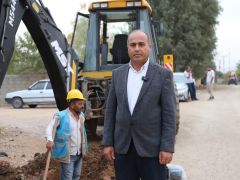 KIRIKHAN’DA SÜREKLİ ARIZA YAPAN 25 YILLIK SU HATTI YENİLENDİ