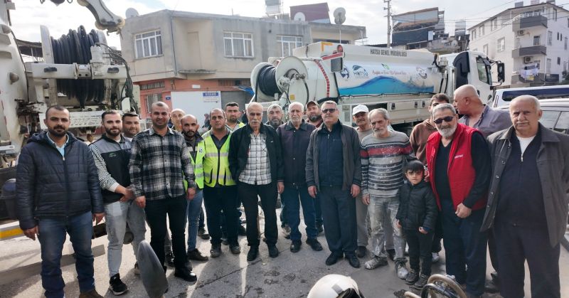 63 KM’LİK HATTAN 36 KAMYON DOLUSU KATI ATIK ÇIKARTILDI