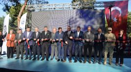 BAŞKAN ÖNTÜRK, İSKENDERUN’A NEFES ALDIRACAK PARKIN AÇILIŞINI YAPTI