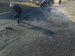 ANTAKYA BELEDİYESİ VATANDAŞLARIN ULAŞIMINI KOLAYLAŞTIRMAK İÇİN YOL ÇALIŞMALARI HIZLA SÜRÜYOR