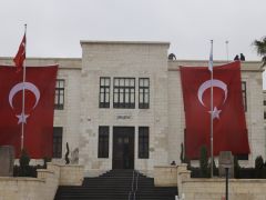 HBB’DEN, TÜRK BAYRAĞI SALDIRISINA NET TEPKİ 