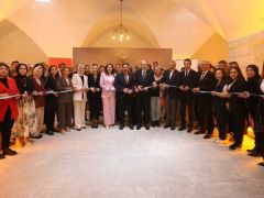 TARİHİ KERVANSARAYDA DEVLET-MİLLET DAYANIŞMASI : KADIN EMEĞİ HATAY’I AYAĞA KALDIRIYOR!