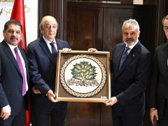 BAŞKAN ÖNTÜRK İŞ İNSANLARINI AĞIRLADI
