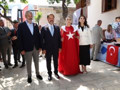 HAYAT BOYU ÖĞRENME KURSİYERLERİ ÜRÜNLERİNİ SERGİLEDİ 