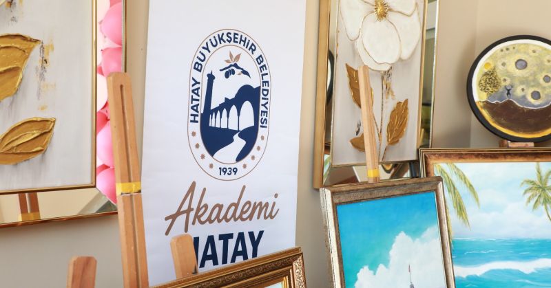 HBB AKADEMİ HATAY KURSİYERLERİNİN ESERLERİ VATANDAŞLARLA BULUŞTU
