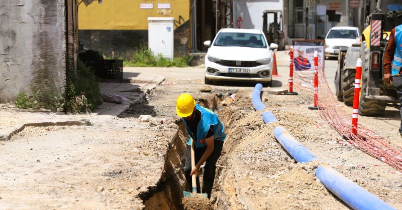 REYHANLI VE KUMLU İÇME SUYU ŞEBEKESİ YENİLENİYOR