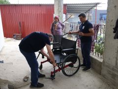 HBB’DEN OBEZİTE HASTASI VATANDAŞA ÖZEL TEKERLEKLİ SANDALYE DESTEĞİ