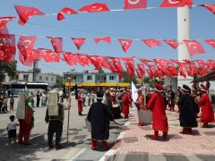 HBB MEHTERANI ALTINÖZÜ’NDE ECDADIN İZİNİ YAŞATTI