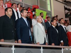 YAZ OKULLARI FİNALİNDE BİNLERCE GENÇ BULUŞTU
