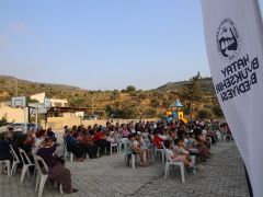ÇOCUKLARIN ŞENLİK COŞKUSU DEREKUYU MAHALLESİ’NDE DEVAM ETTİ