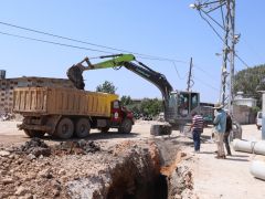 TAYFUR SÖKMEN MAHALLESİ’NDE KANALİZASYON ÇALIŞMALARI HIZ KAZANDI