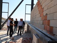 BAŞKAN YAPAR, NİKAH SALONU’NDAKİ ÇALIŞMALARI YERİNDE İNCELEDİ