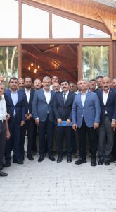 BAŞKAN ÖNTÜRK, YAYLADAĞILI MUHTARLARLA BULUŞTU