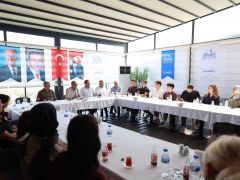 BAŞKAN YAPAR, YKS’DE DERECE ELDE EDEN ÖĞRENCİLERLE BİR ARAYA GELDİ