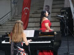 OPERANIN SEÇKİN ÖRNEKLERİ AMFİ TİYATRO’DA ÇINLADI
