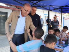 BAŞKAN YAPAR, ÇOCUK ŞENLİĞİ’NDE ÇOCUKLARLA BİRLİKTE EĞLENDİ