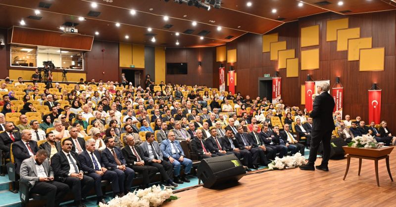 HÜSEYİN YAYMAN HATAY’DAN SESLENDİ: “TERÖR BİTİYOR, KAYNAKLAR GENÇLİĞE GİDİYOR”